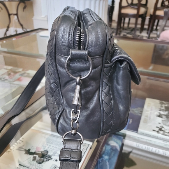 Bottega Veneta Intercciato Napa leather Camera bag - Picture 2 of 4